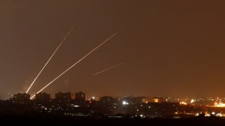 Tel Avivi sulmohet me 130 raketa, Amerika reagon
