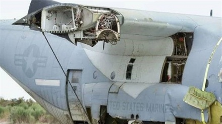 美国一架军事飞机坠毁