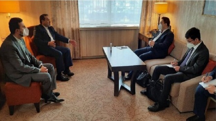 دیدار هیئت‌های دیپلماتیک ایران و چین در وین 