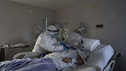 Italia, anziano vaccinato con Pfizer finisce in terapia intensiva