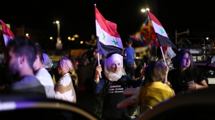 Festimet qytetarëve sirianë nëpër rrugë për fitoren e Bashar Asad (1)