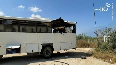 Bus Tentara Israel Dihantam Rudal Palestina