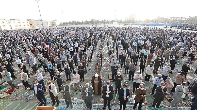 Suasana Shalat Idul Fitri 1442 H di Iran, Kamis (13/5/2021).