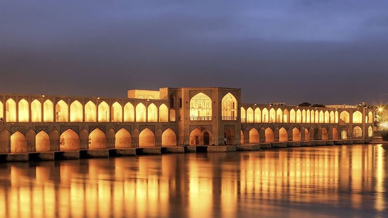 Si O Se Pol (jembatan Allahverdi Khan) di Isfahan