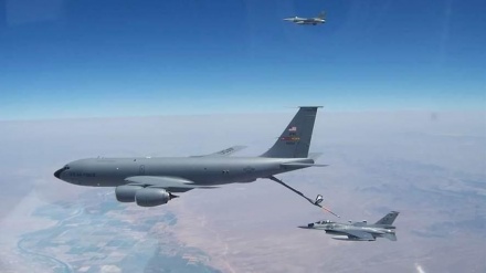 台F-16战机赴美训练   