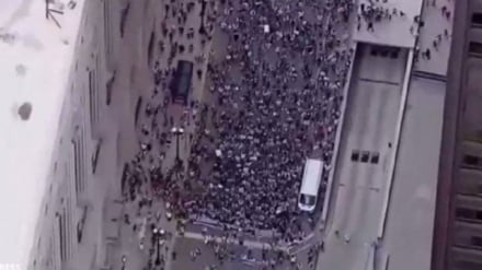 Nyu-York iyən Çikaqoədə çandə həzo nəfəri Fələstıni himoyə kardə mitinq