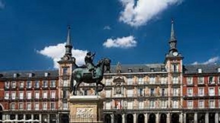 La Spagna punta a 45 milioni di turisti stranieri nel 2021