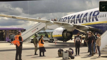 Bielorussia: arrestato un attivista dopo aver fatto dirottare un aereo