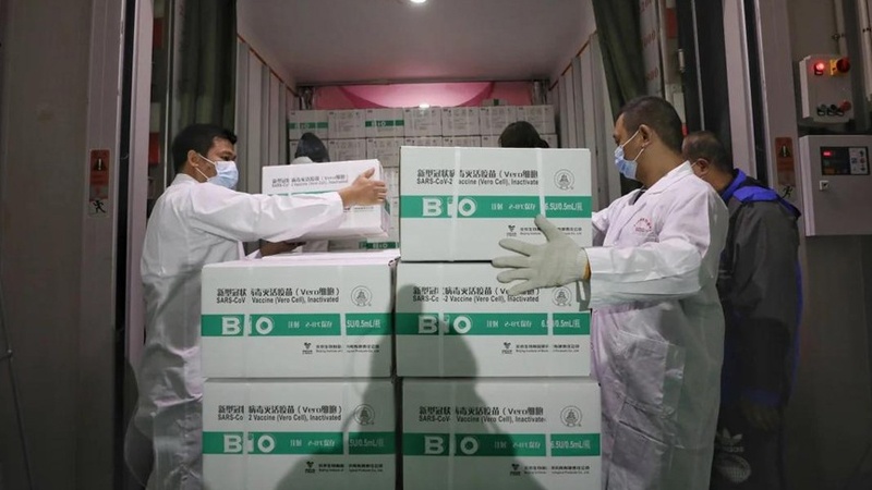 چین به افغانستان واکسن کرونا اهدا کرد