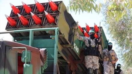 Brigadat Kasam prezantojnë raketat “Sixhil” në betejën e fundit