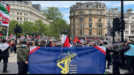 برافراشته شدن پرچم‌ فلسطین و ایران در لندن