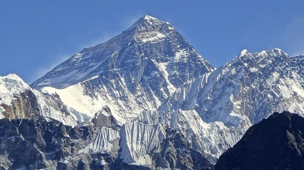 一名女性打破了珠穆朗玛峰涨幅最快的记录