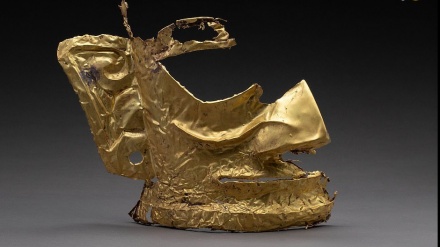 中国出土3000年前的金面具