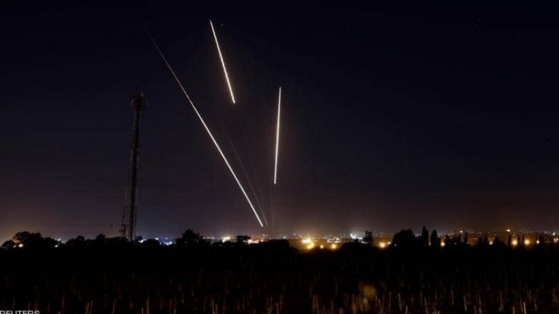 حملات موشکی مقاومت فلسطین به 2 پایگاه هوایی و چند شهرک صهیونیست‌نشین