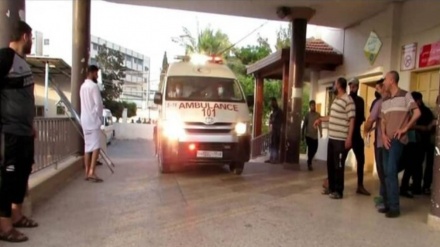 Terörist İsrail saldırılarında ağır yaralanan Filistinli genç şehit oldu