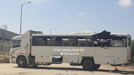 Al-Qassam Brigades fires missile at Israeli military bus near Gaza border; soldier sustains injuries