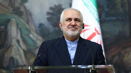 イラン外相、「サウジとの協力を歓迎」