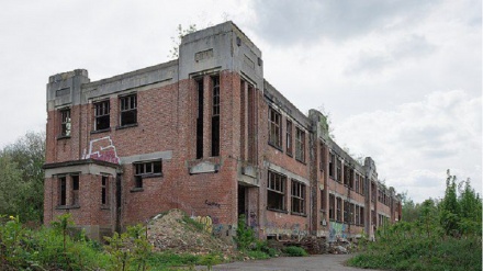 加拿大一寄宿学校发现215具儿童遗体