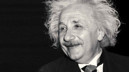 Rara lettera di Einstein contenente la formula E=mc2 in vendita a oltre 300mila euro