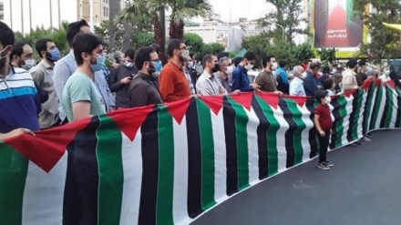 テヘランで、パレスチナ抵抗組織の祝勝イベントが実施