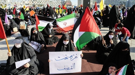 Warga Iran Demonstrasi Dukung Palestina (1)