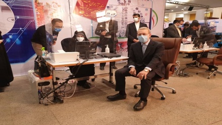 İran'da cumhurbaşkanlığı seçimi aday kayıt işlemleri devam ediyor