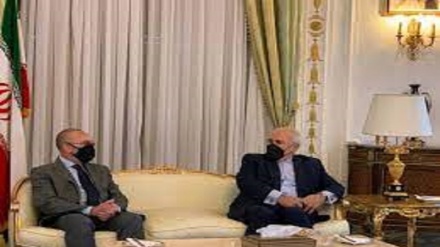 Iran: ministro Zarif incontra Petrocelli a Roma