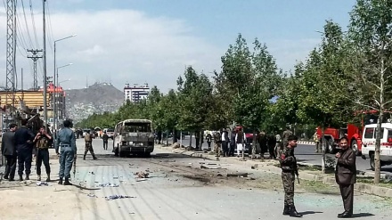 アフガン南部でバスが爆破テロ、25人死亡