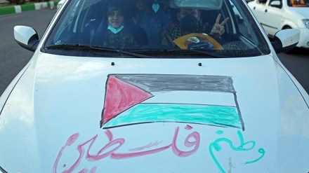 Dukung Palestina, Warga Qom Gelar Pawai Mobil (1)