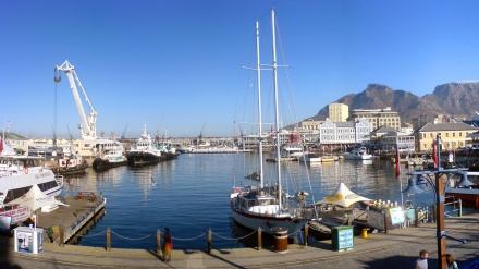 Sudafrica: i lavoratori portuali rifiutano di scaricare nave sionista