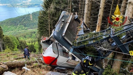 イタリアでロープウェイ落下、14人死亡