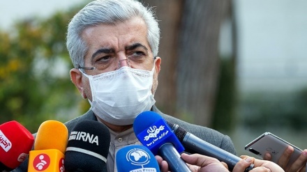 两伊就继续进行能源供应和债务清算达成协议