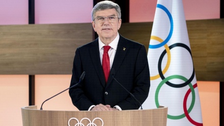 IOC会長、「東京五輪のため犠牲を払わなければならない」