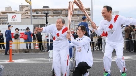 东京奥运火炬在广岛传递/抗议活动仍在继续