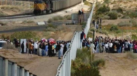 米国境地帯で混乱