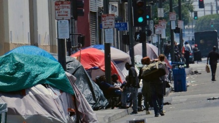 米ロサンゼルスで、ホームレス問題が住民の深刻な危機に