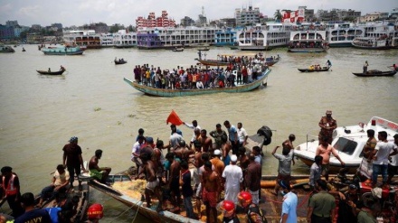 बांग्लादेश में दो नावों में टक्कर,  25 लोगों की मौत