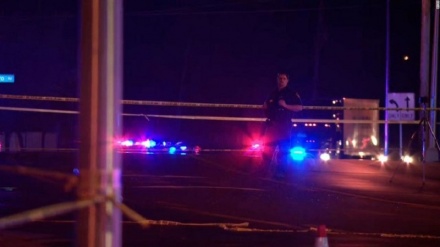 米で、路上にいた銃撃事件被害者をパトカーが轢く