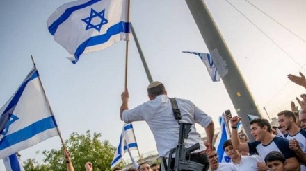 İsrail'de Yeni Kabine'nin  Bayrak Gösterileri Provokasyonu 