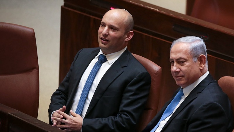 Naftali Bennett (kiri) dan Benjamin Netanyahu. (dok)