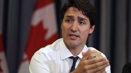 カナダ・トルドー首相、「過去から教訓を得ねばならない」