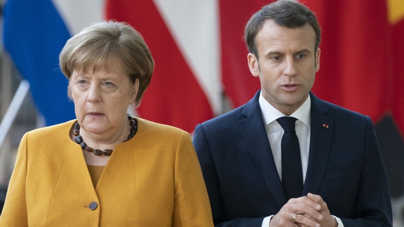 Foto Angela Merkel (kiri) dan Emmanuel Macron.