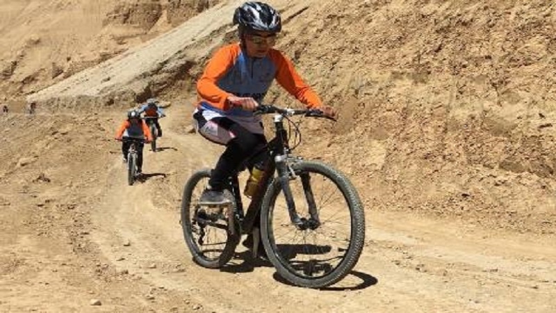 برگزاری مسابقه دوچرخه سواری بانوان در مرکز افغانستان