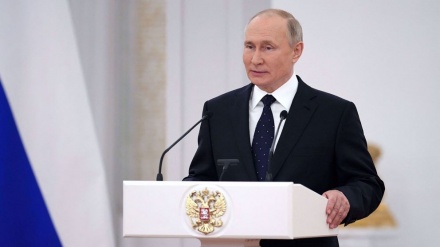 Putin warns of risk of new arms race in Europe