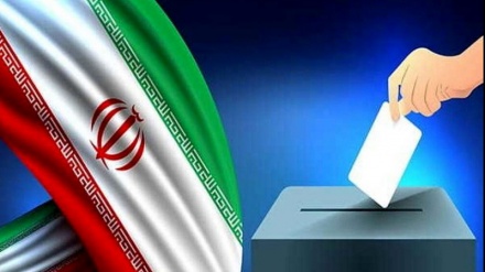 ईरान में लोकतंत्र का जश्न, 13वें राष्ट्रपति के चुनाव के लिए  चढ़ा चुनावी पारा