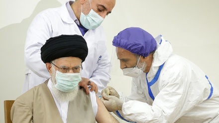 Iran, Leader si è vaccinato con CovIran Barekat + VIDEO
