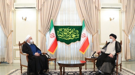 Iran : la rencontre du Président sortant, Hassan Rohani, avec le vainqueur de la Présidentielle, Ebrahim Raïssi