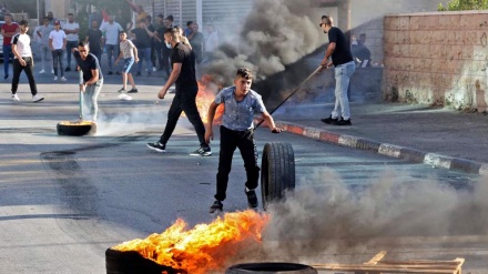  Palestinians protest against flag march in al-Quds 