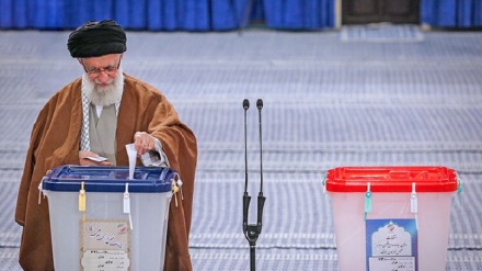 سخنرانی رهبر معظم انقلاب اسلامی ایران پس ازشرکت در انتخابات ریاست جمهوری