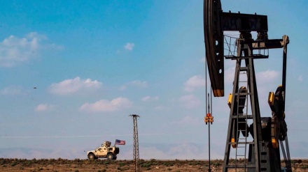 US forces, allied SDF militants injured in rocket attack on Syria oil filed: Report